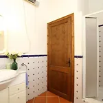 El Bikoro Villa